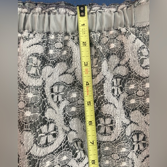 J. Crew pull on lace gray skirt sz 6 - Picture 7 of 9